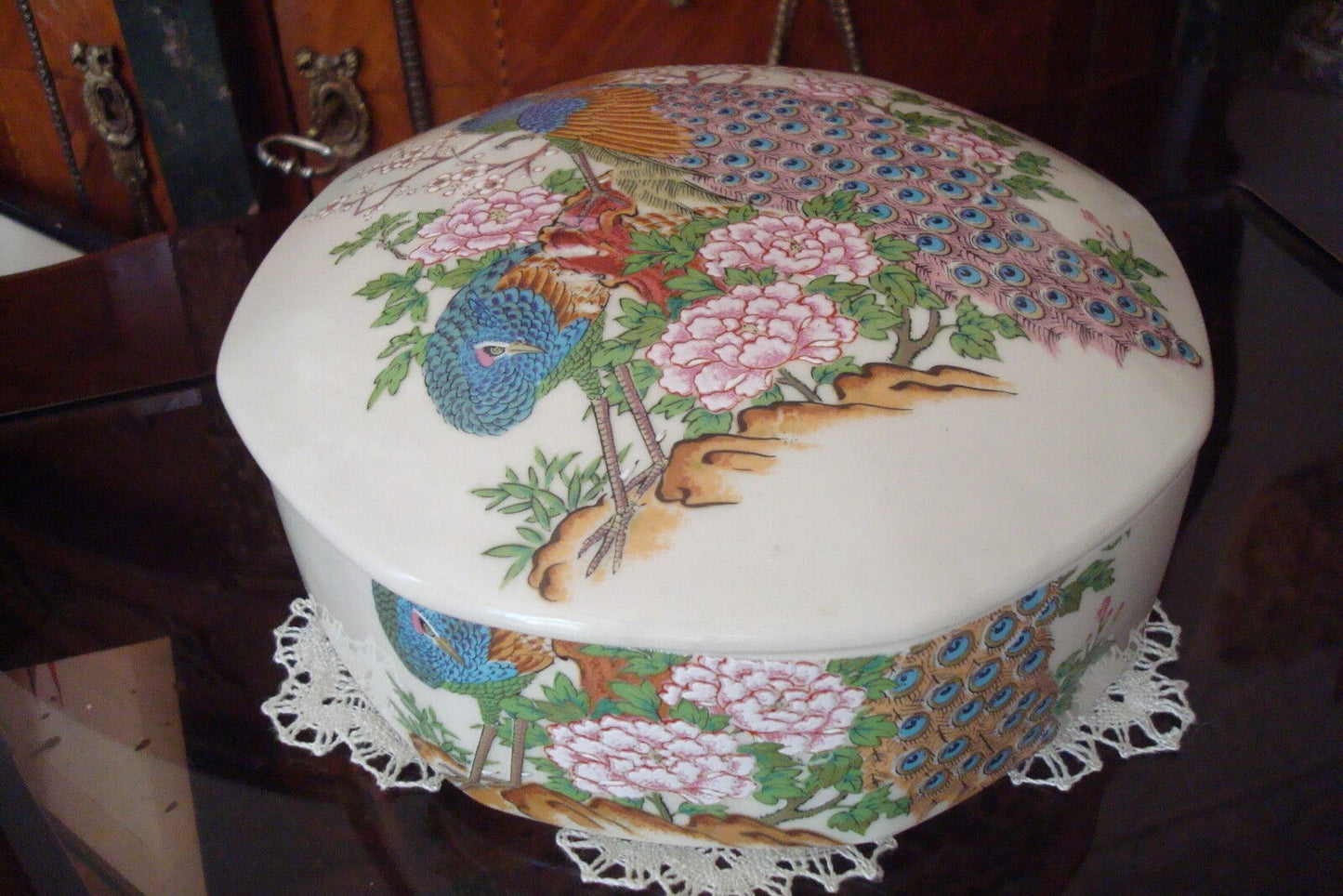 Trinket Box paradise birds Japanese MIDCENTURY, gorgeous 8 sided [140D]