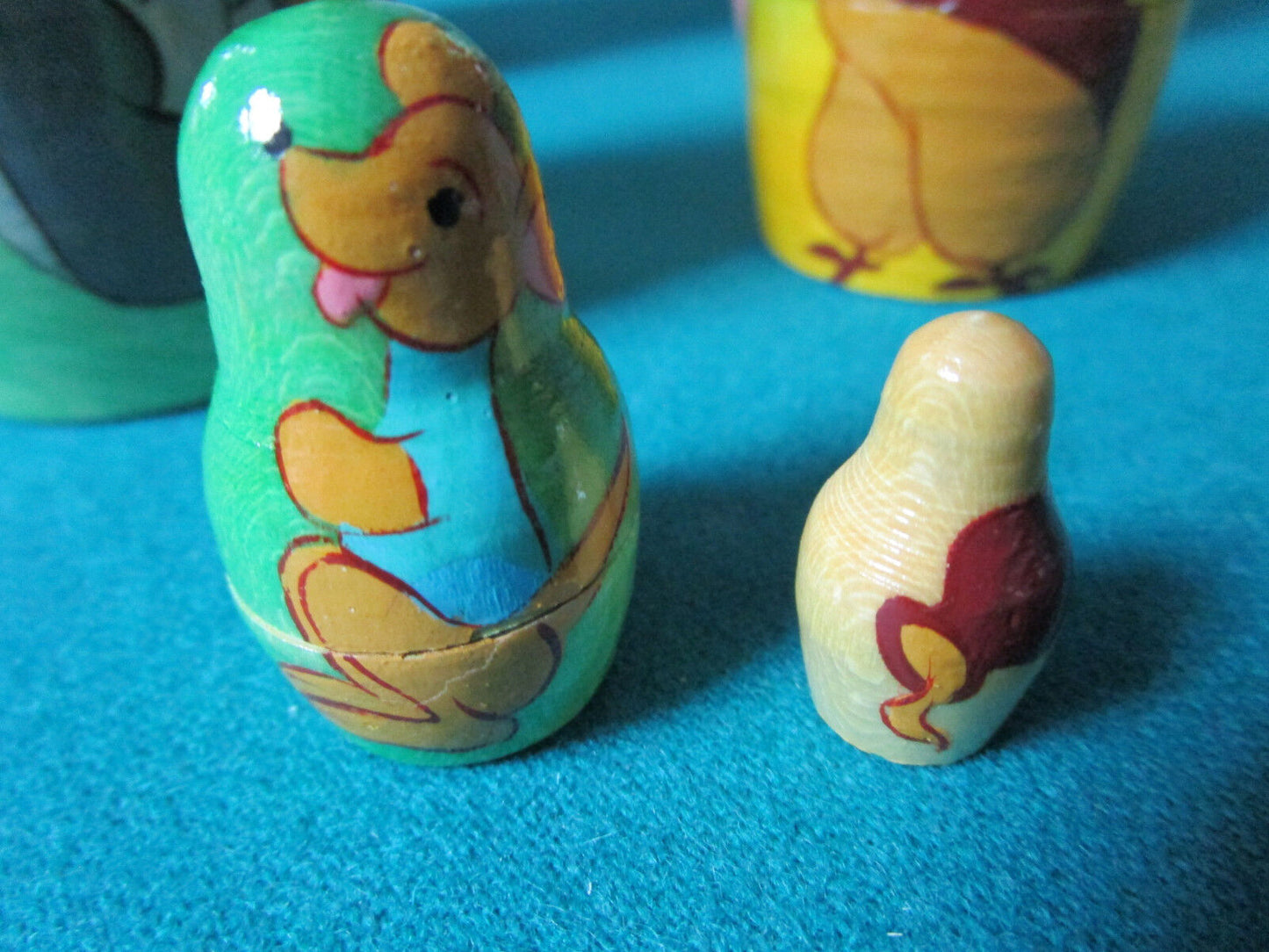 WINNIE THE POOH NESTING 6 DOLLS 8' THE OUTSIDE DOLL ORIGINAL