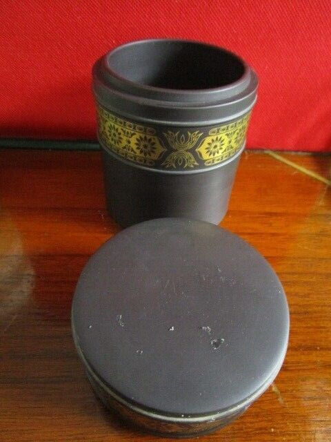 WEDGWOOD CIGARRETTE COVERED HOLDER JASPERWARE  TRINKET GREEN / BLACK BOX PICK 1