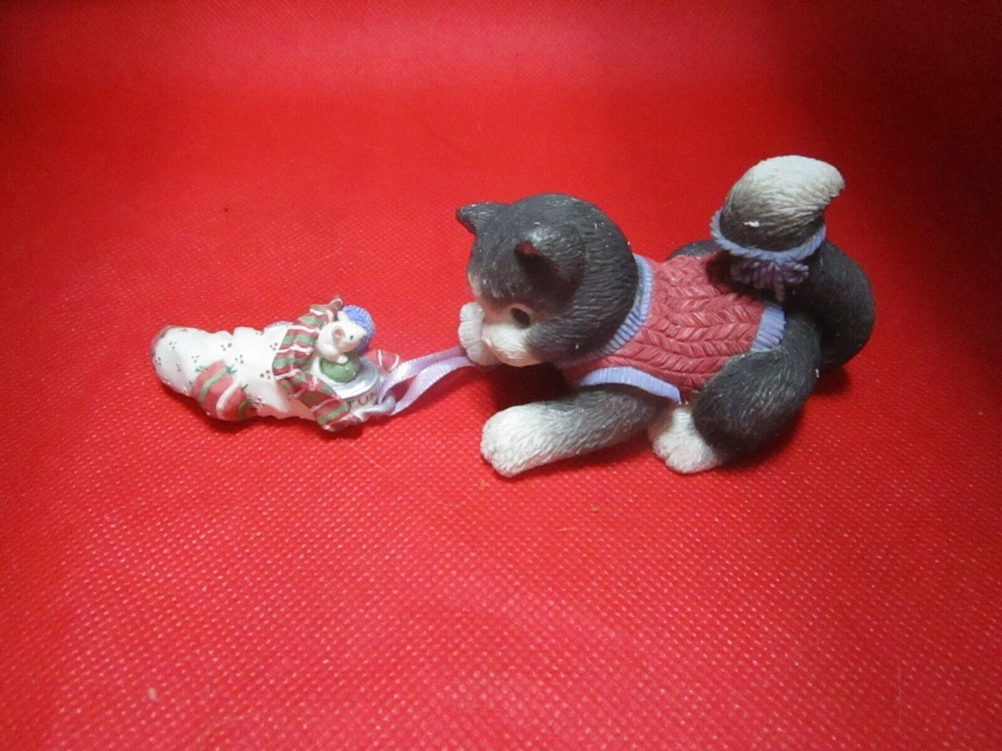 CALICO KITTEN sock full of love figurine nib