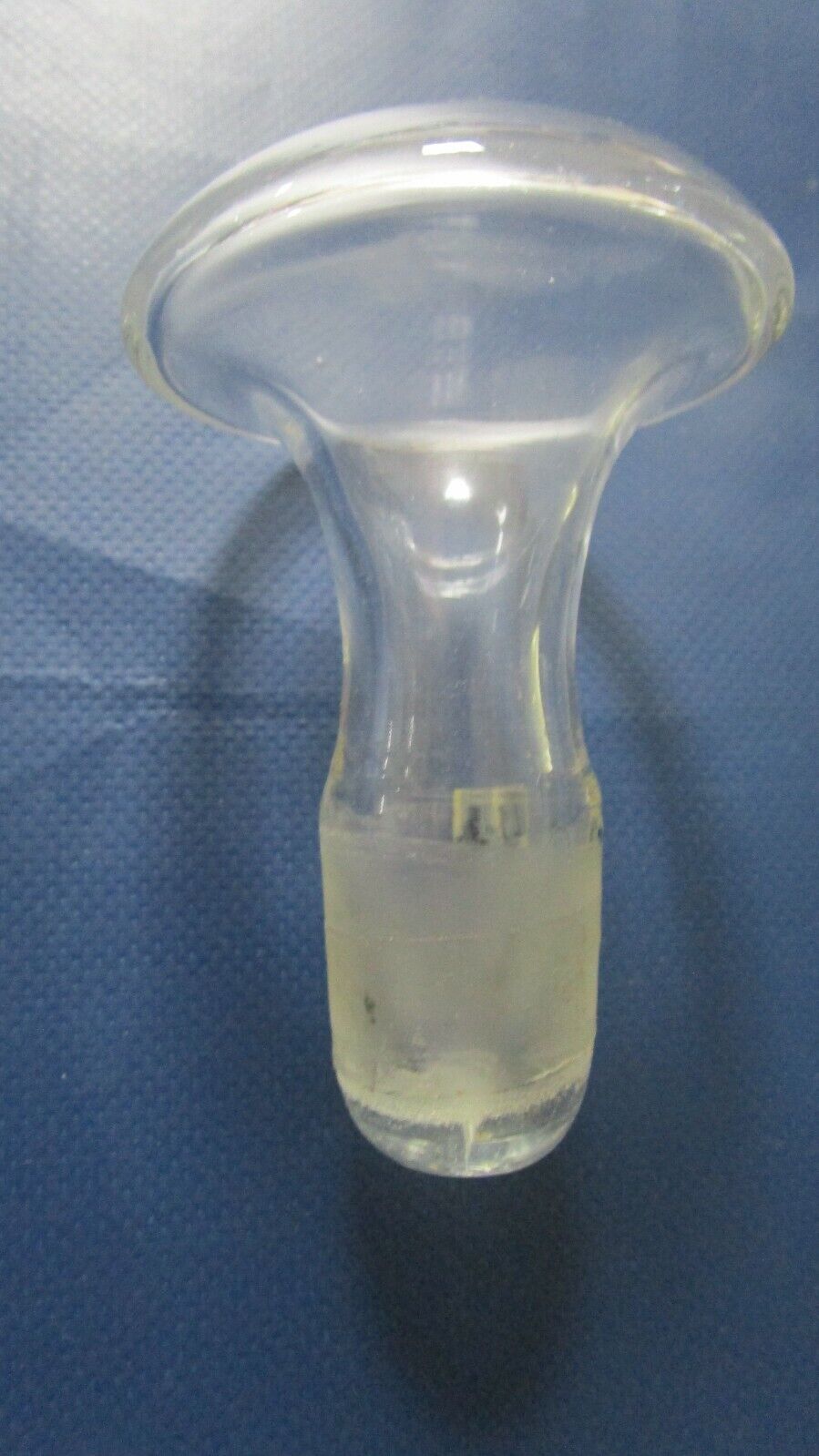 VICTORIAN DECANTER GLASS THREE RING NECK WITH STOPPER 11"