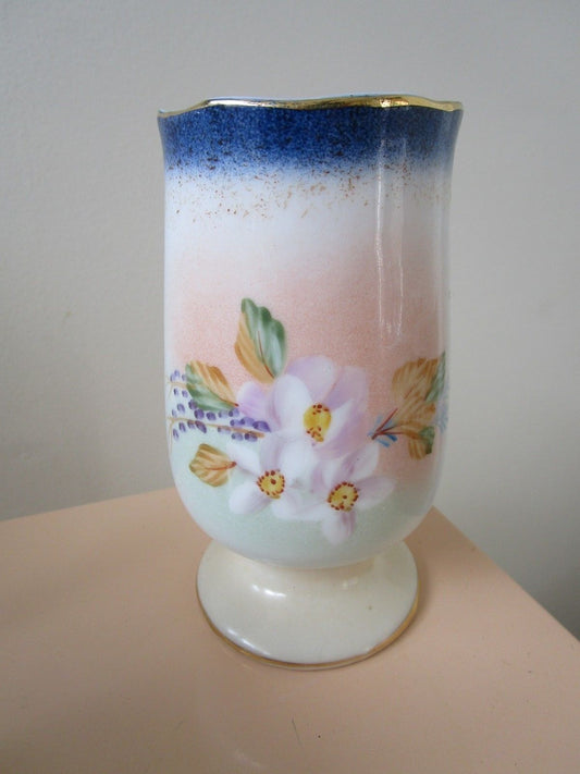 VASE DOGWOOD FLOWERS AND BLUE TOUCHES OF GOLD 5 1/2"[50g]