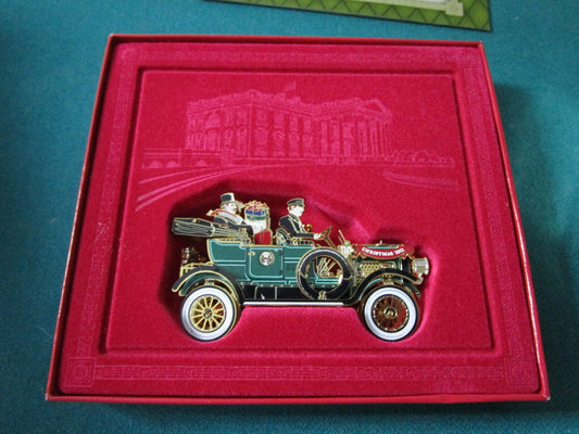 WHITE HOUSE 2012 CHRISTMAS ORNAMENT NIB ORIGINAL collectible