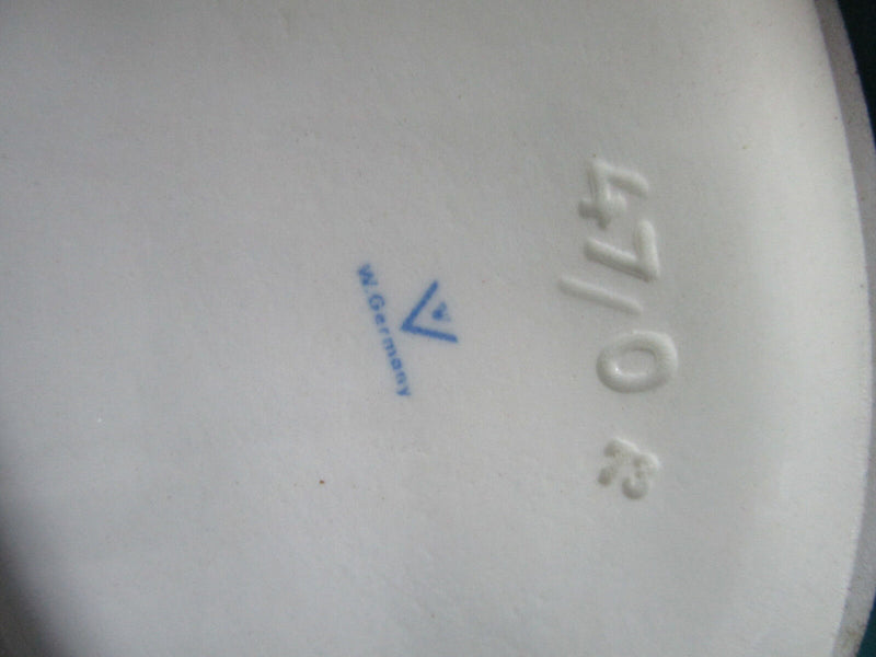 HUMMEL FIG. TM2: GOOD FRIENDS, GOOSE GIRL, BAKER BOY, PLAYMATES, OUT OF DANGER -