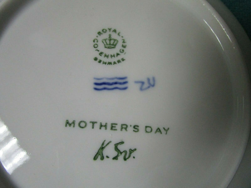 Royal Copenhagen Collector Plate Signed  Mothers Day 1971/1972  6" Pick 1