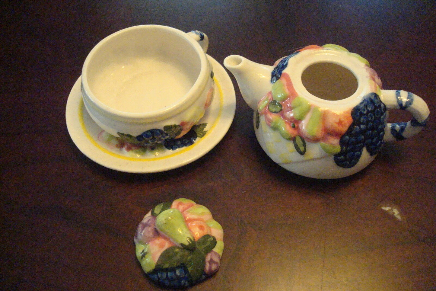 Tower Teapot, tea x 1, cup and underplate, decorated with fruits STACKABLE [80D]