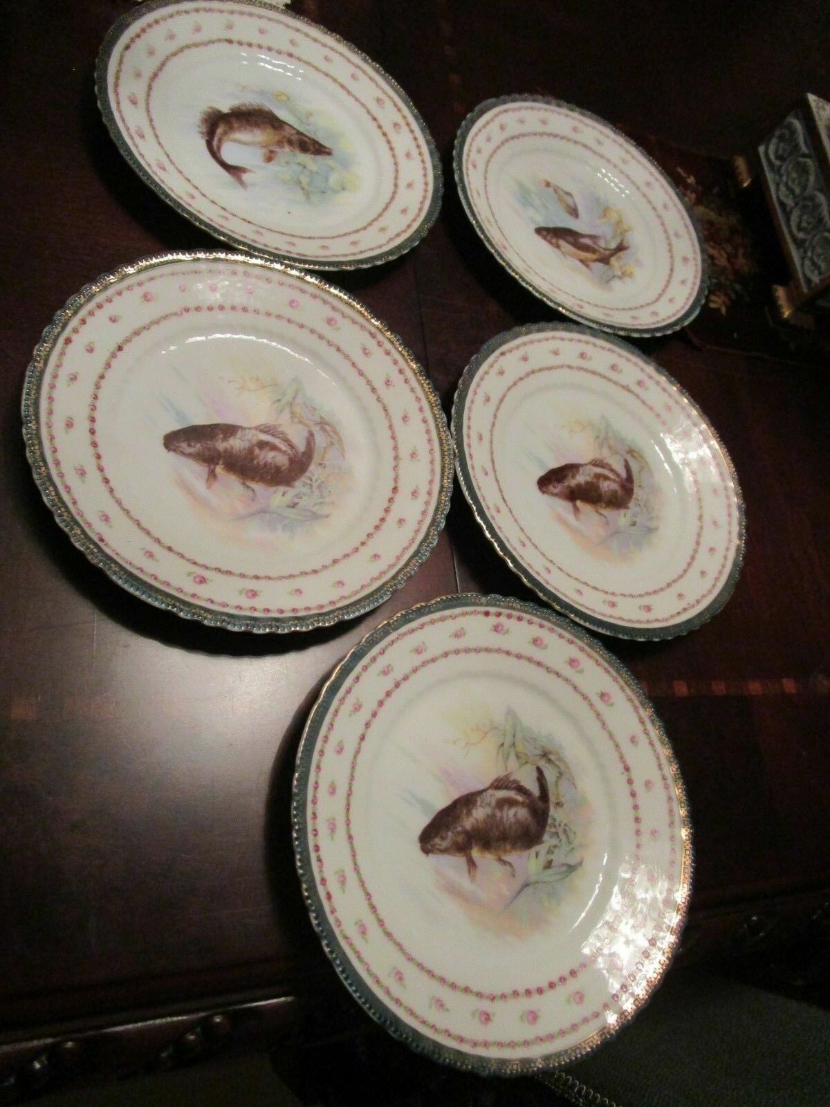 VICTORIA AUSTRIA CARLSBAD LATE 1800s FISH PLATES, GARLAND PLATTER, PORTRAIT VASE