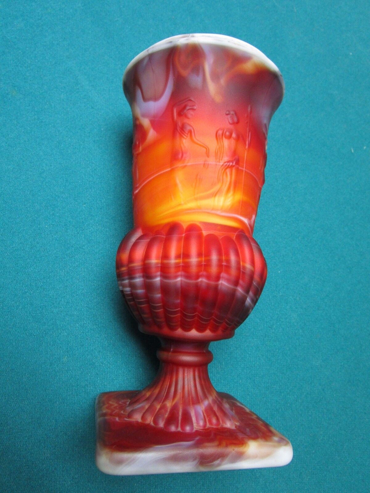 1951 IMPERIAL SLAG GLASS RED WHITE FOOTED VASE/URN, 8 1/2" TALL X 4 X 4 BASE