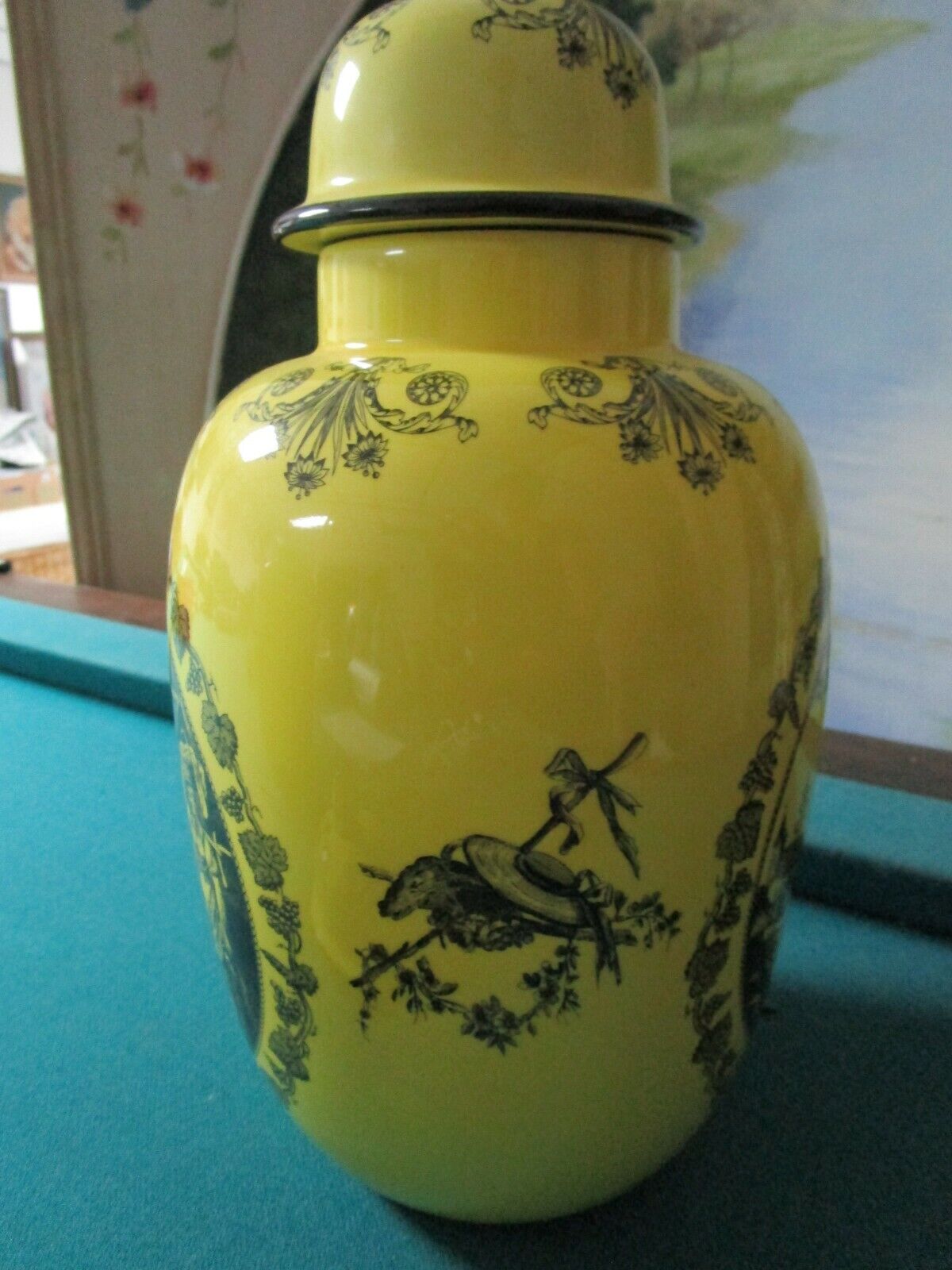 YELLOW LARGE COVERED URN Mottahedeh ITALY DECOR PICK 1