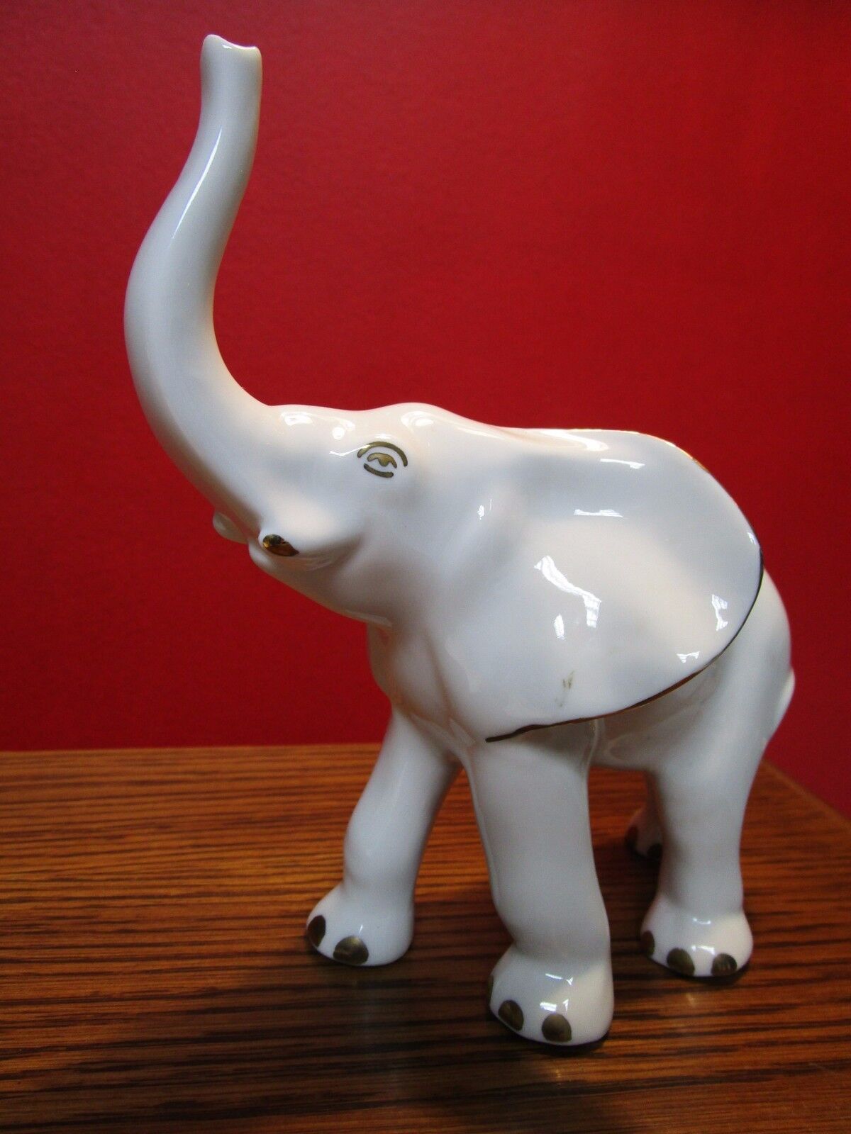 ANITA HUNGARY FIGURINE 1940s BLANC DE CHINA ELEPHANT  [a7*]