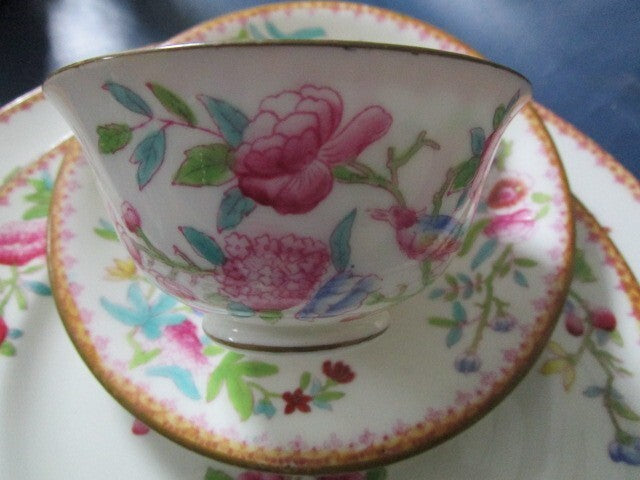 Royal Doulton Ito 1980s Pink Floral Smooth Edge Dinner Set Pick Set
