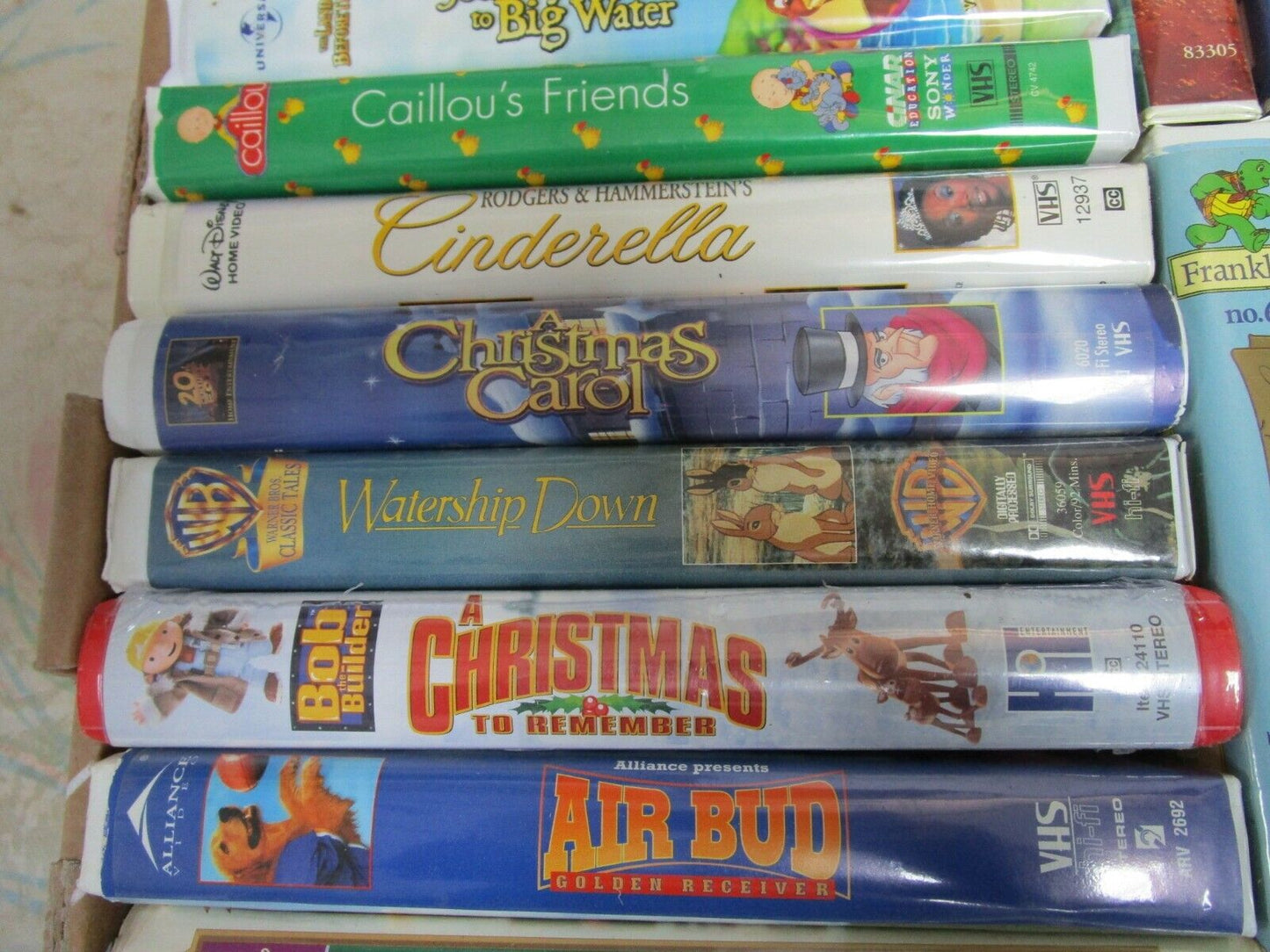 31 VHS MOVIES CHILDREN MAINLY