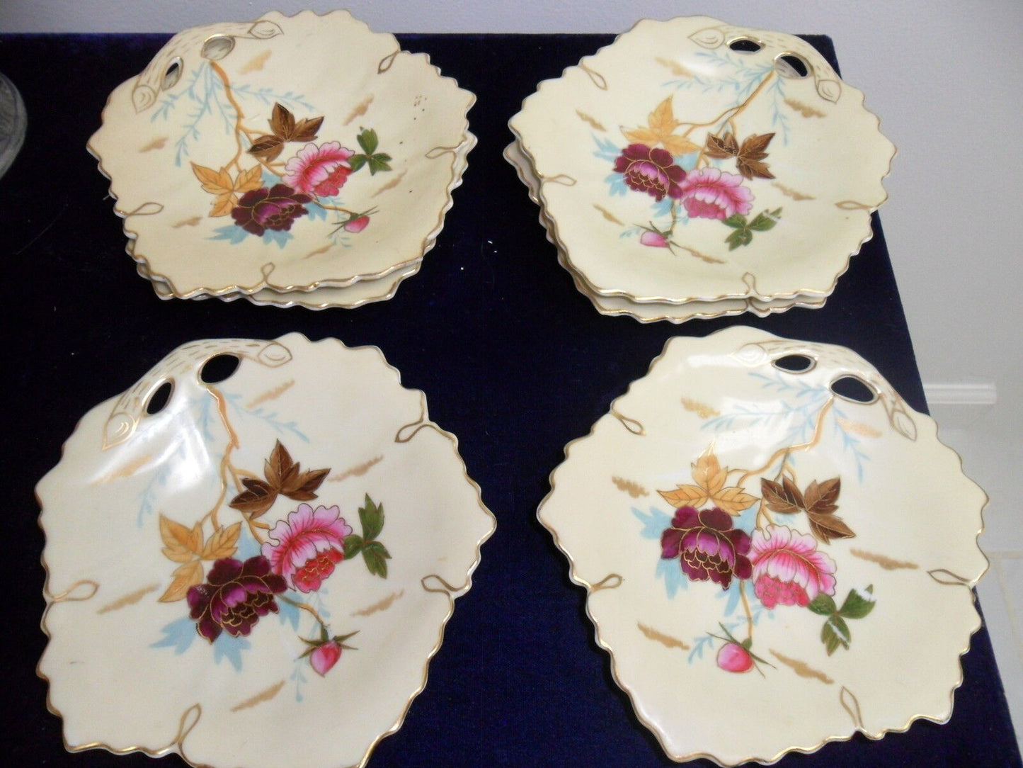 Antique Victoria Carlsbad Austria 6 side dishes floral and gold, 6 "  ^^