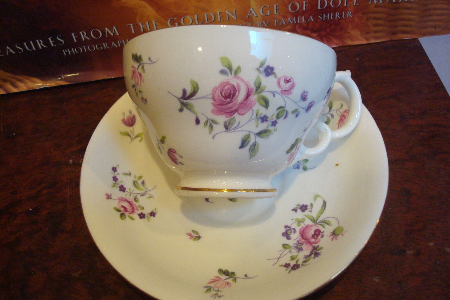 Adderley China cup and saucer, Lawley pattern, made in England, roses [a5#10]