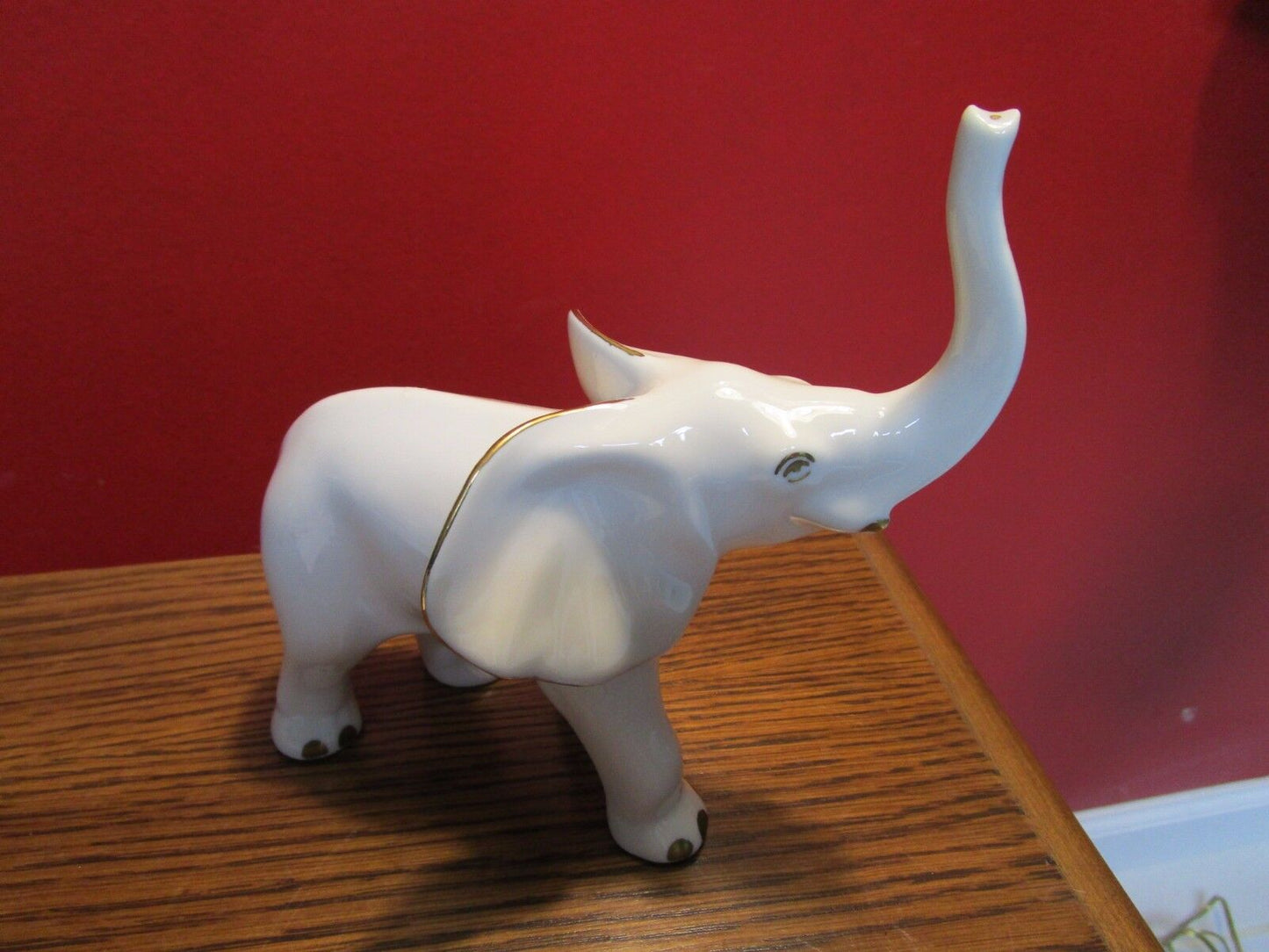 ANITA HUNGARY FIGURINE 1940s BLANC DE CHINA ELEPHANT  [a7*]