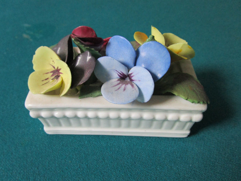 STAFFORDSHIRE CROWN BOUQUET "SEPTEMBER"