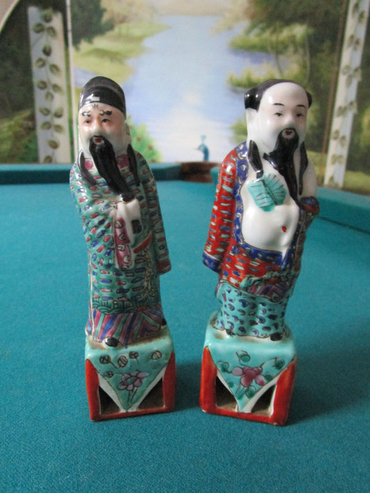 ANTIQUE CHINESE PAIR OF FIGURINES 6 1/2" TALL