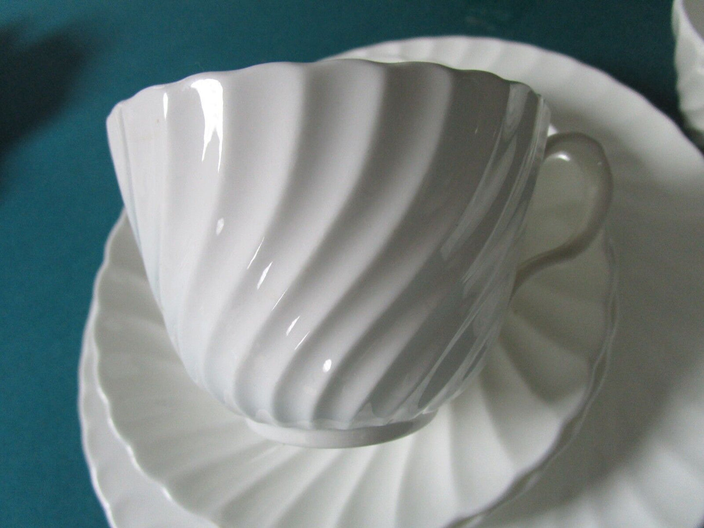 AYNSLEY ENGLAND PORTLAND WHITE RIBBED CHINA 4 CUPS,SAUCERS,PLATES 12 PCS