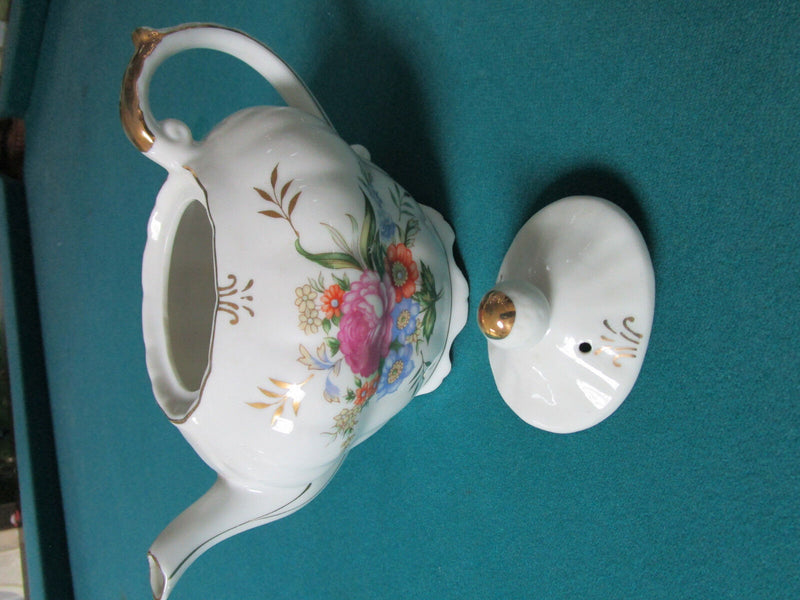 TEAPOT MUSIC BOX PLAYS "TEA FOR TWO" 2 CUPS CAP. 6 X 8" [170B]