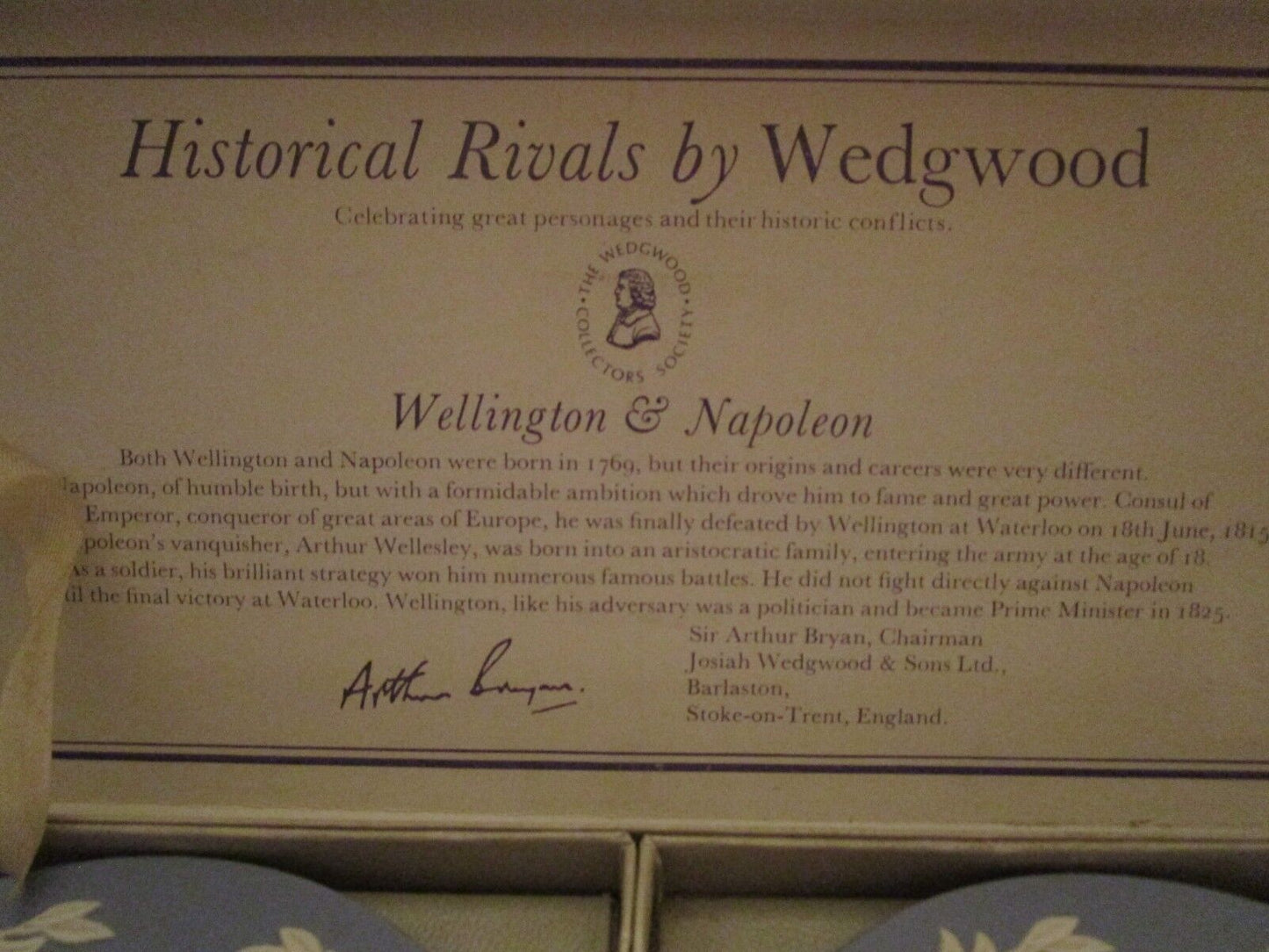 WEDGWOOD ENGLAND BLUE  JASPERWARE DISHES HISTORICAL RIVALS NIB ORIGINAL