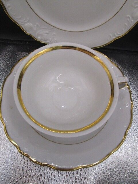 Wałbrzych "Gloria"made in Poland 2 cups saucers and plates 6 pcs [84]