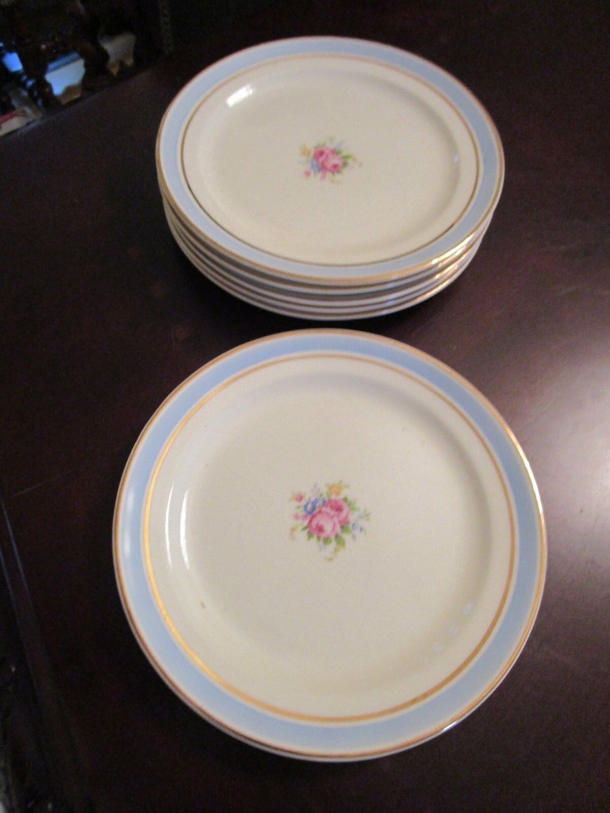 VINTAGE TAYLOR SMITH & TAYLOR USA  4 bread plates rimmed gold and blue 50g