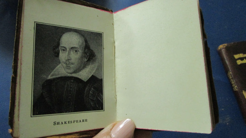 Series of Five Vintage William Shakespeare Pocket Size Books leather cover 1920S