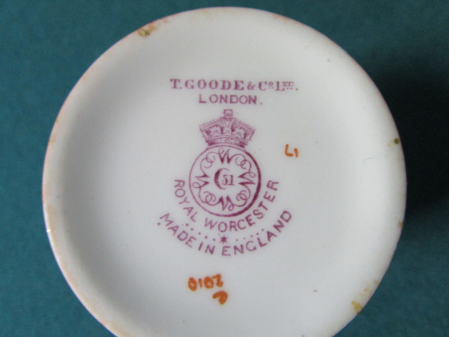 1920's Royal Worcester England 6 coffee cups/ saucers for Thomas Goode UK [170D]