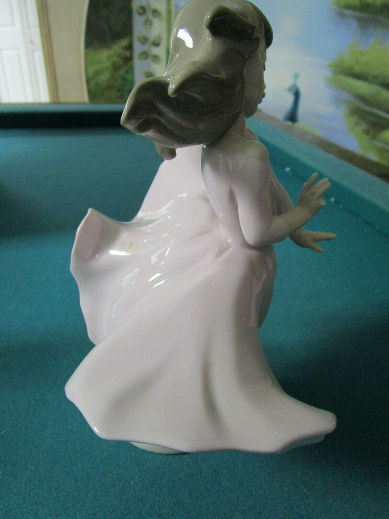 Lladro Figurines Girl W/ Bonnet,Dreaming Angel, Joy Of Life, Linda Capazo Pick1^
