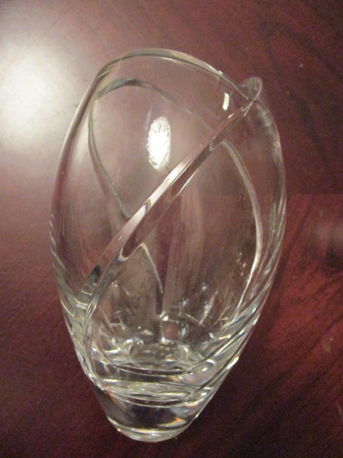 TIFFANY AND CO. PETAL CRYSTAL CUT VASE 8 1/2 X 5"