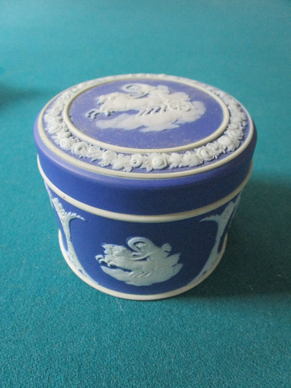 WEDGWOOD ENGLAND COVERED TRINKET VANITY BOX 1900s PICK ONE