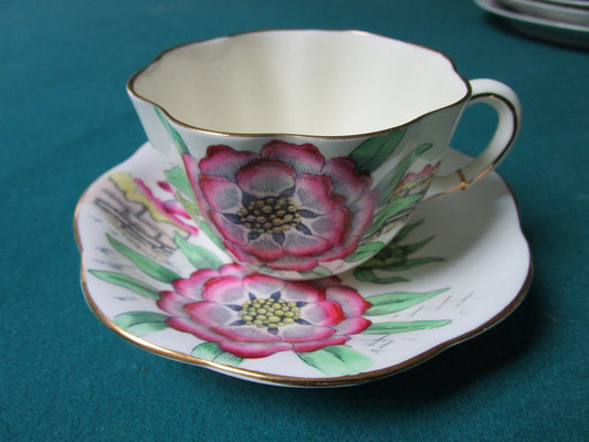 1940s  Vintage teacup  saucer Bone China Taylor Kent Longton England  ORIG [81A]