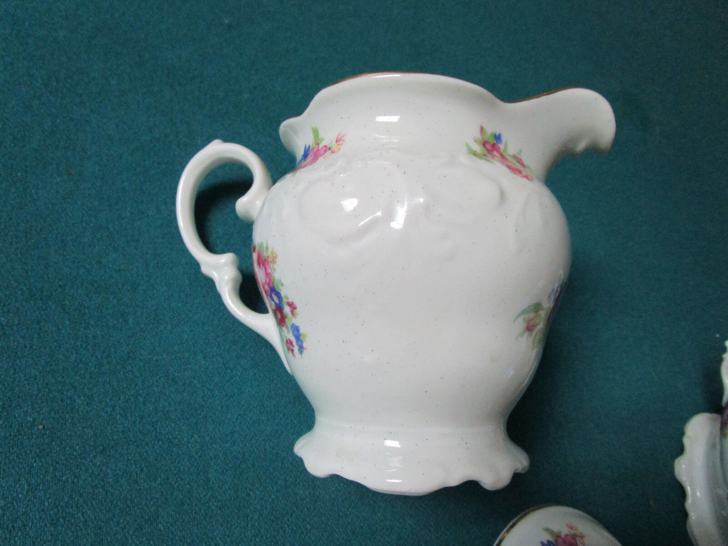 WALBRZYCH POLAND CREAMER AND SUGAR FLORAL ORIGINAL [61]