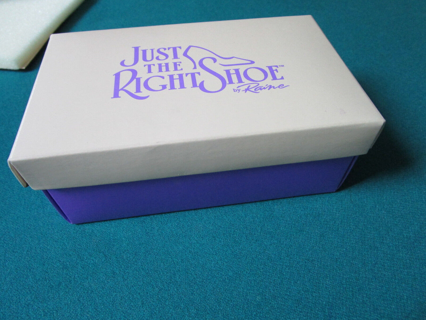 THE RIGHT SHOE BY RAINE COLLECTIBLE "SHIMMERING NIGHT" NEW IN BOX original