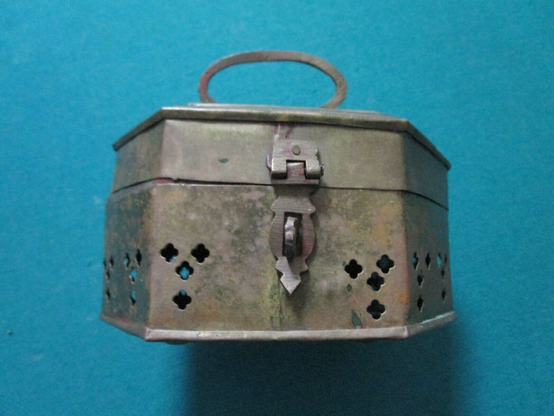 ANTIQUE CHINESE BRASS CRICKET BOX PICK 1