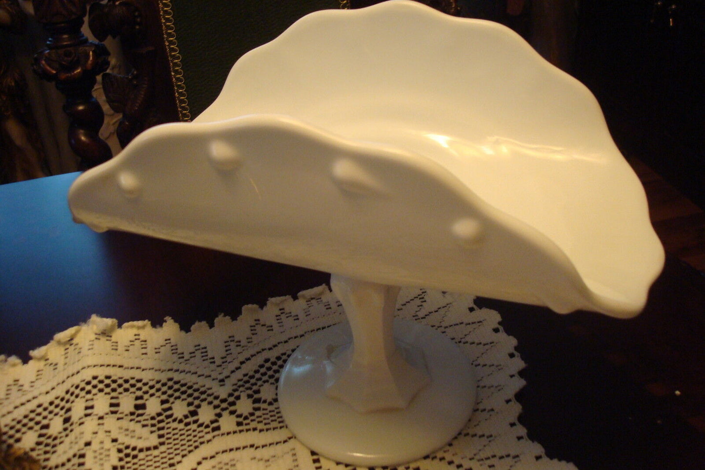 Vintage Indiana Teardrop Pattern White Milk Glass Footed Banana Bowl [MILKGL2]