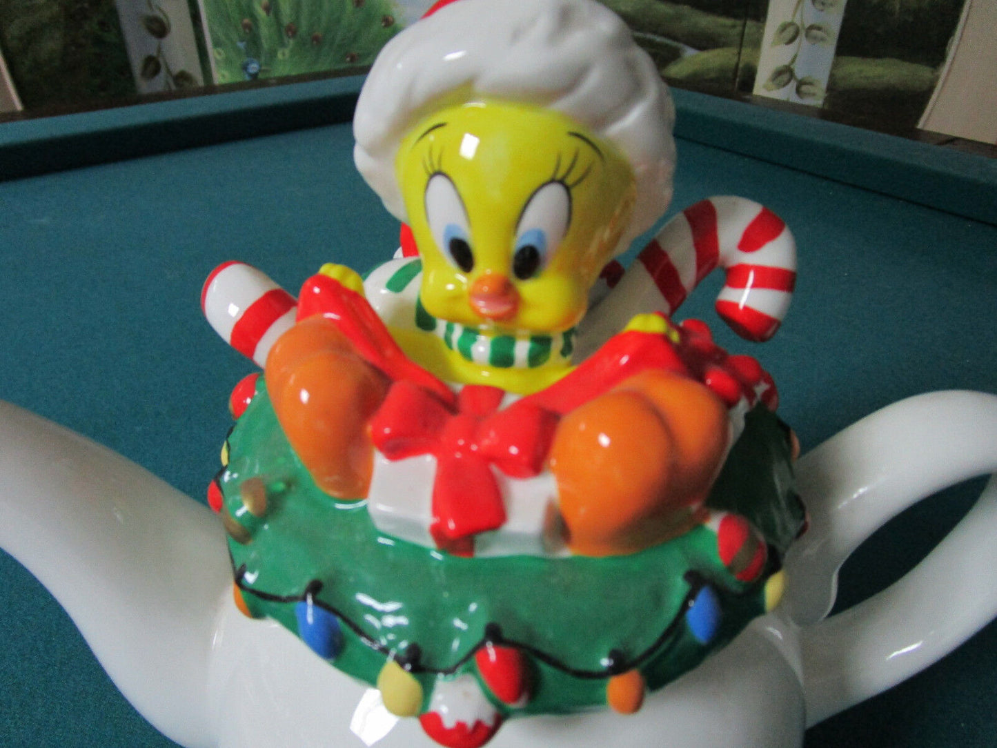 WARNER BROS STUDIOS TWEETY CHRISTMAS TEAPOT ORIGINAL