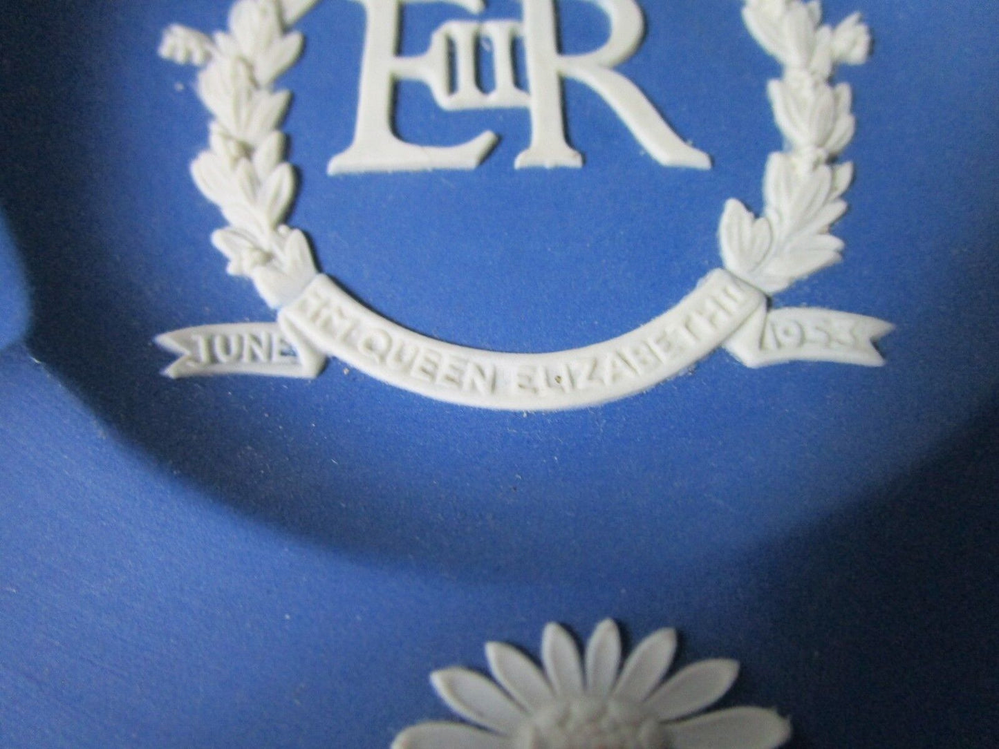 1953 ROYAL BLUE JASPER CORONATION ASHTRAY QUEEN ELIZABETH