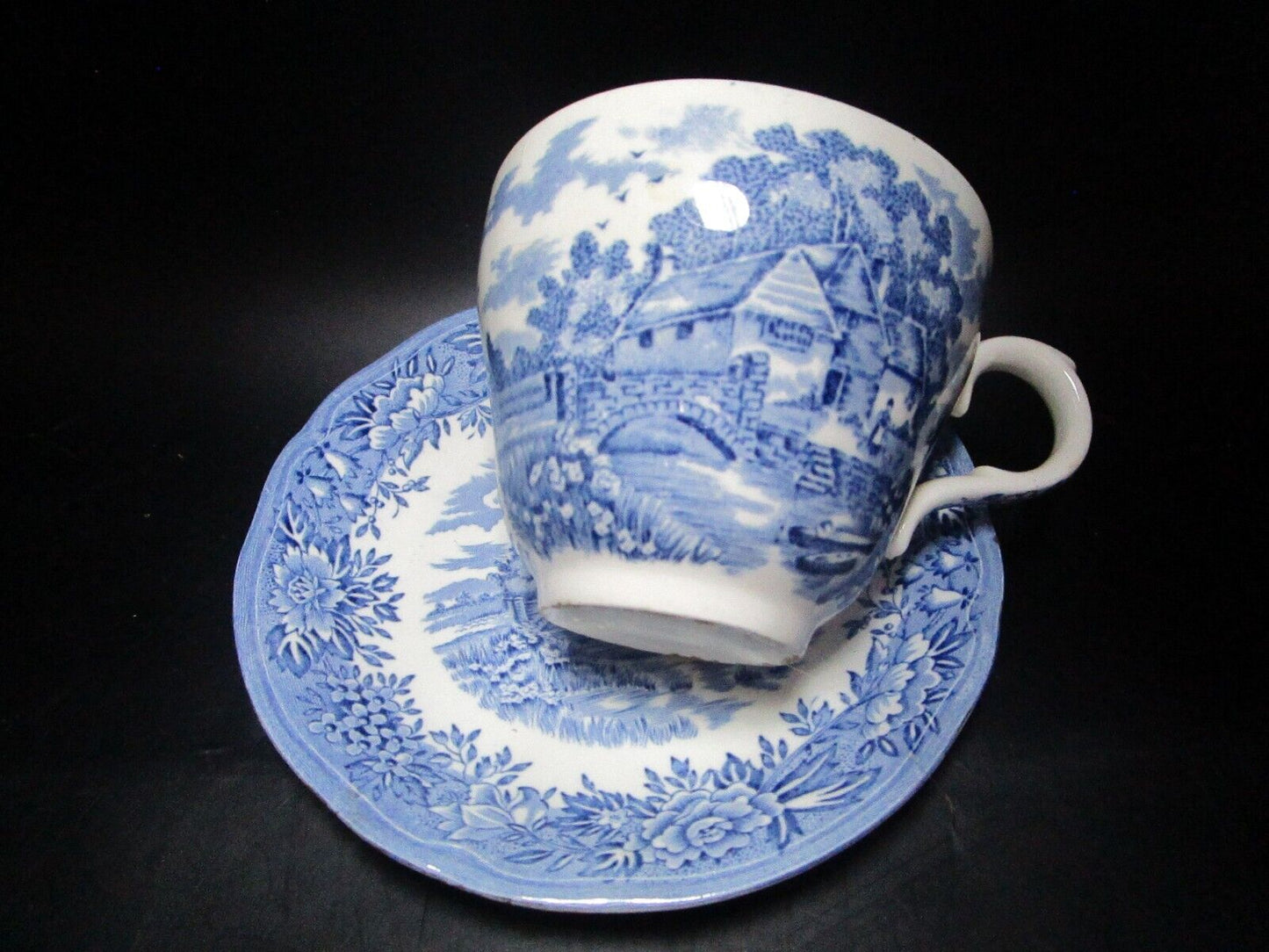 Cup and saucer England English Village blue transfer [a5#14]