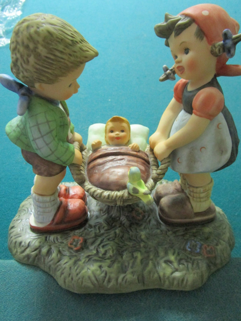 ORIGINAL STUDIO HUMMEL SPECIAL DELIVERY DOUBLE FIGURINE  BH-10 1996  7 x 4"