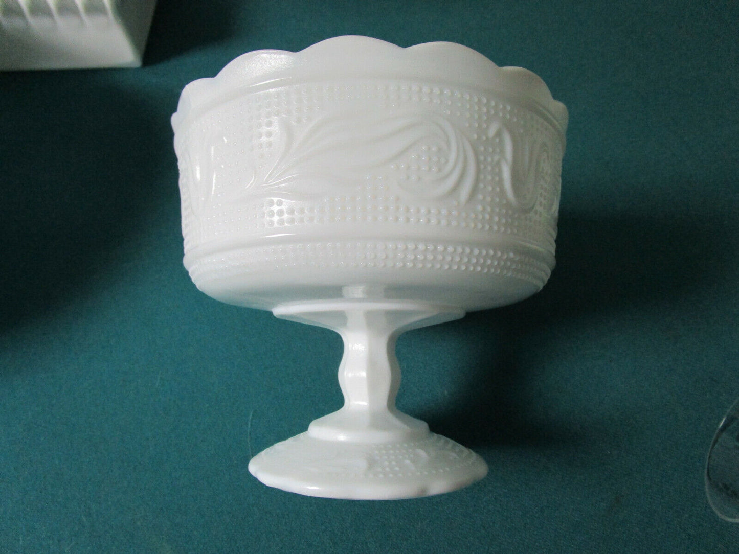 VINTAGE MILK GLASS WEDDING BOWL BANANA  COMPOTE BRODY WESTMORELAND - PICK ONE 1-