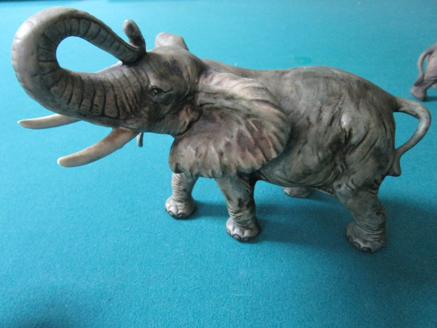 Andrea By Sadek Ceramic AFRICAN ELEPHANT 6 1/2" tall by 7 1/2" [A]