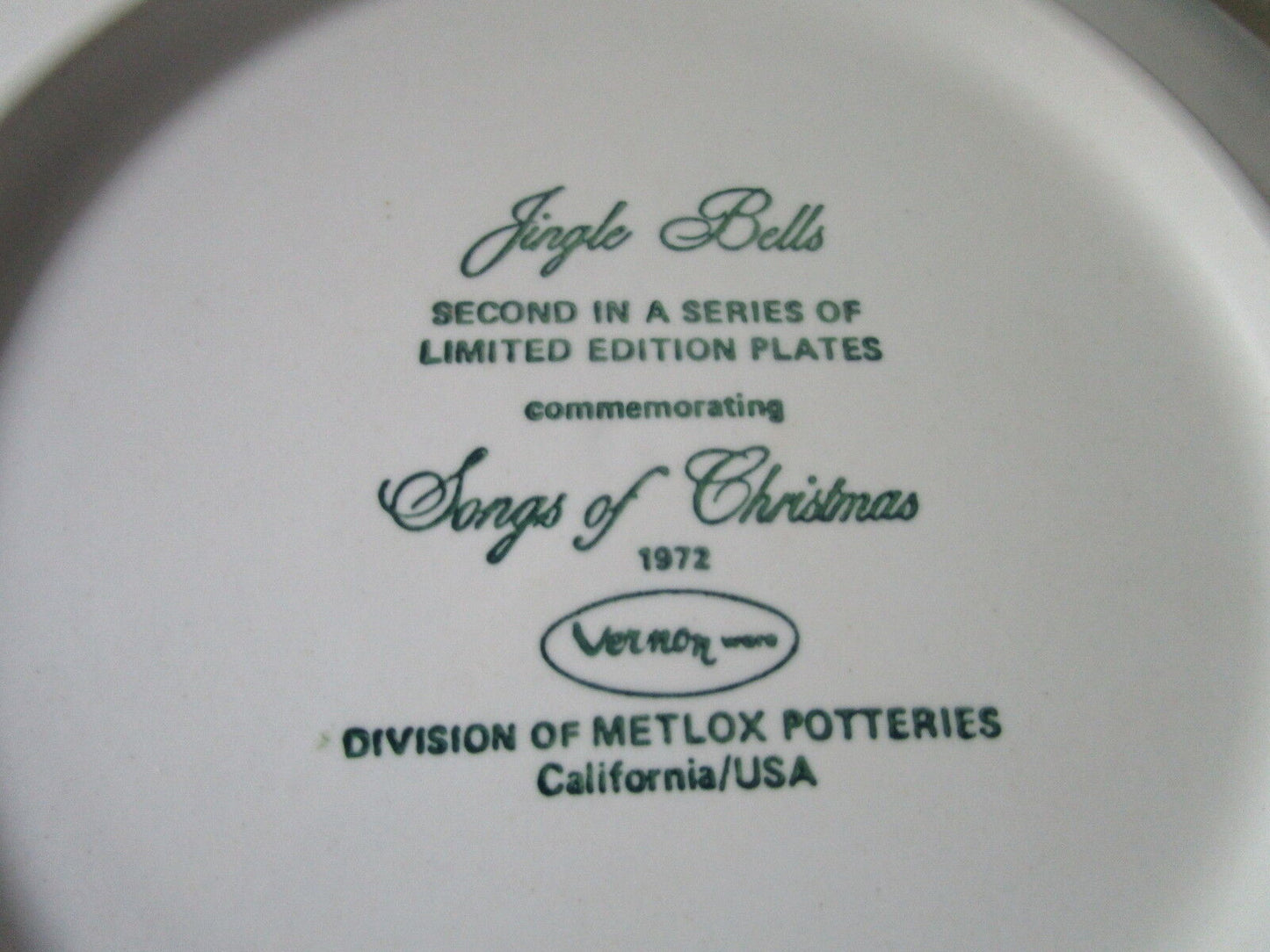 Vernon Plate "Songs of Christmas" by Metlox, NIB 8" diam[*am16]