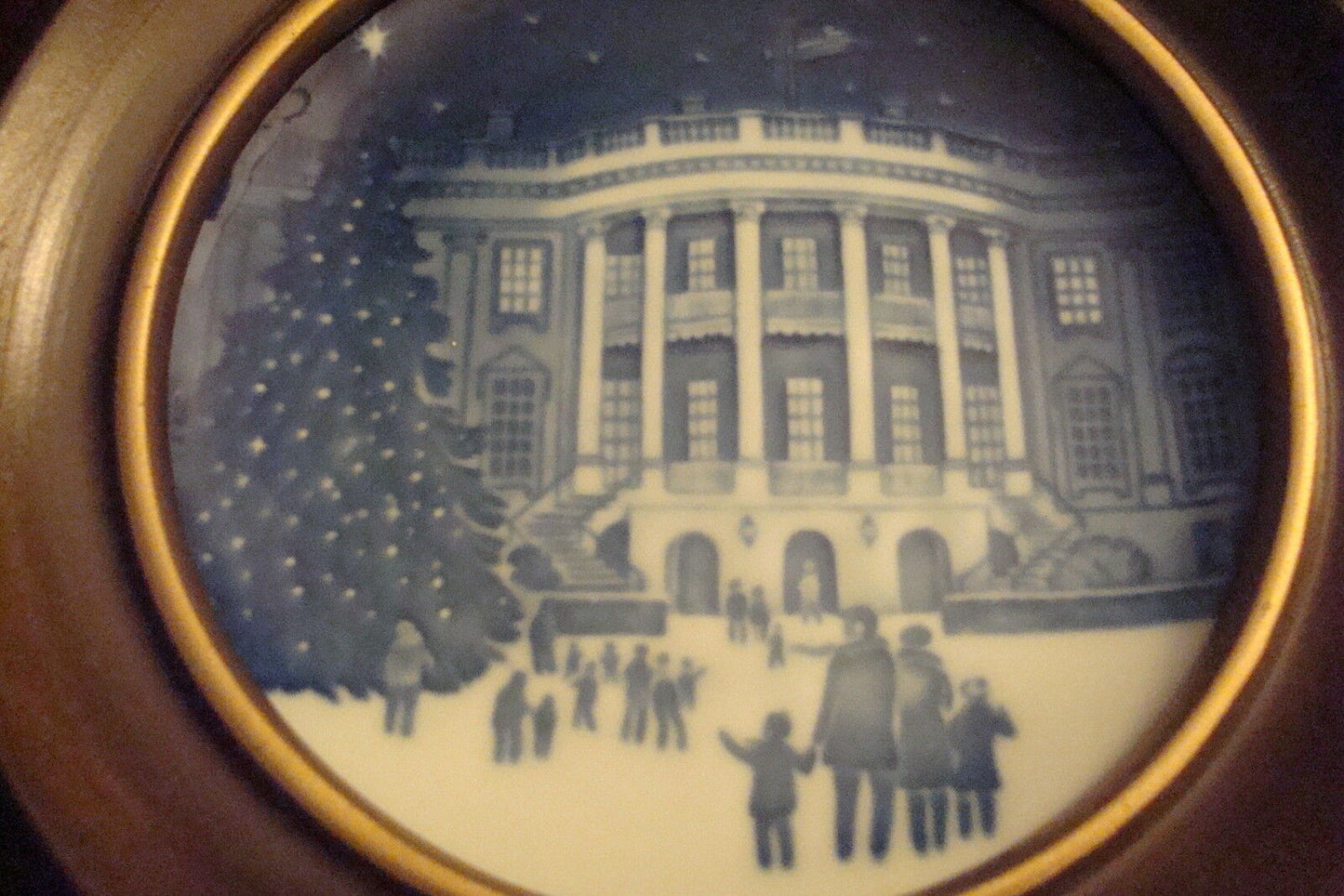 1987 Bing & Grondahl Christmas in America "Christmas in the White House" SIGNED