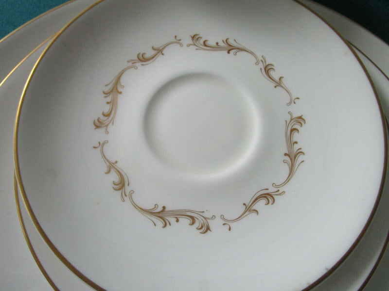 Royal Doulton England French Provincial Fine China White Garlands Pick 1