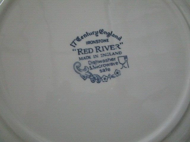 17th Century old England ironstone collector curio plate "Red River"