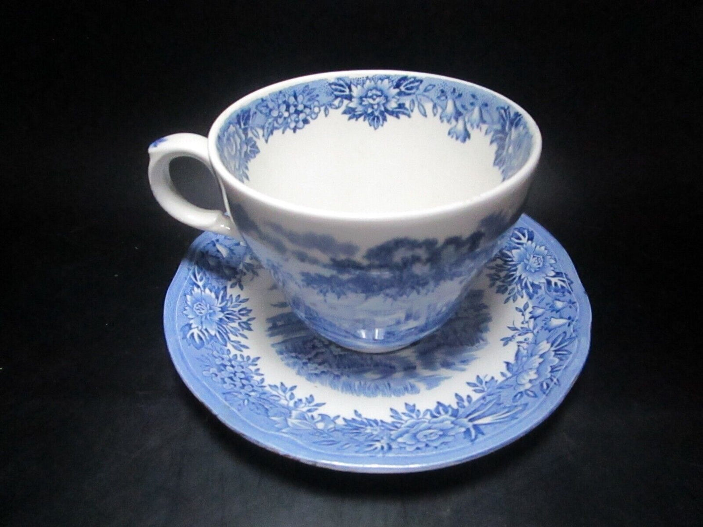 Cup and saucer England English Village blue transfer [a5#14]