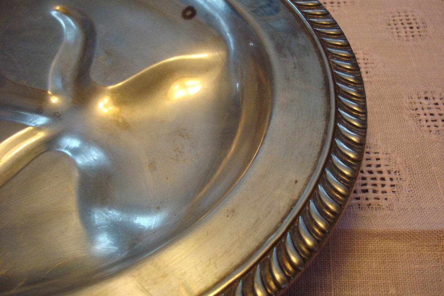 WALLACE SilverPlate 16" by 11" Oval Footed Meat Platter Tray original