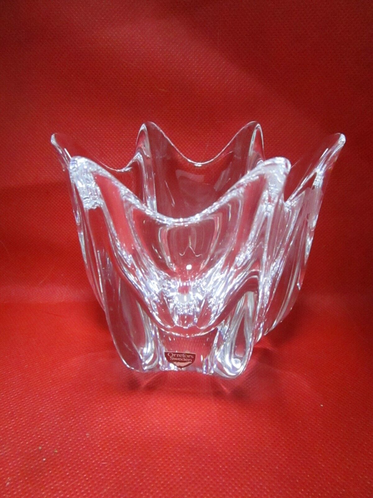 Orrefors sweden Belle Tulip 4" bowl candy dish