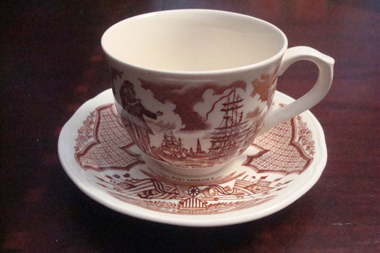 Alfred Meakin Staffordsire England "Fair Winds"cup & saucer, red original [95b]